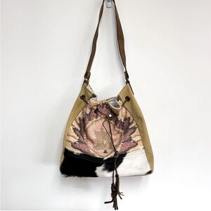 Myra Diversified Bucket Bag Boho Tapestry Cow Print